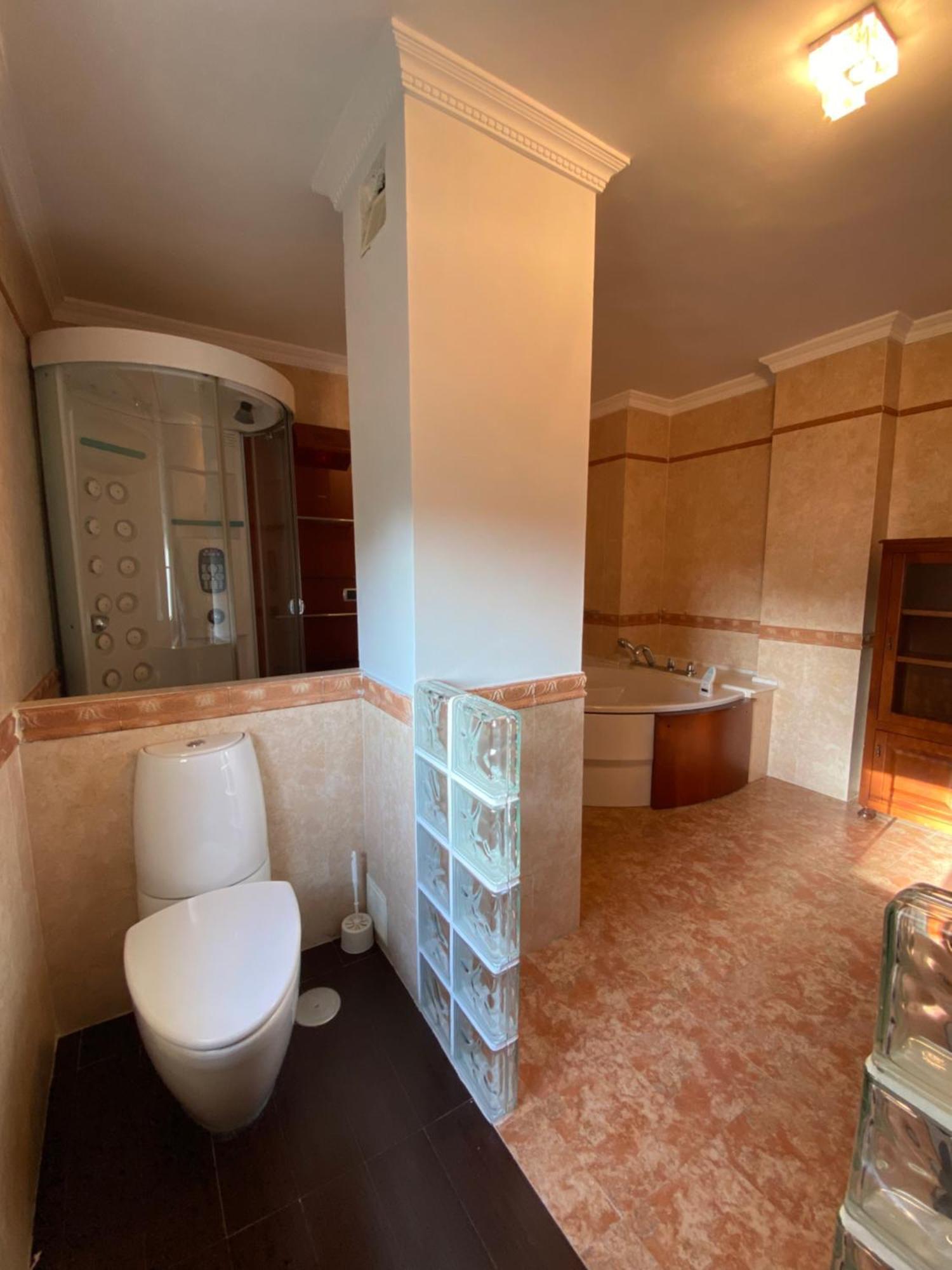 Con Piscina Privada