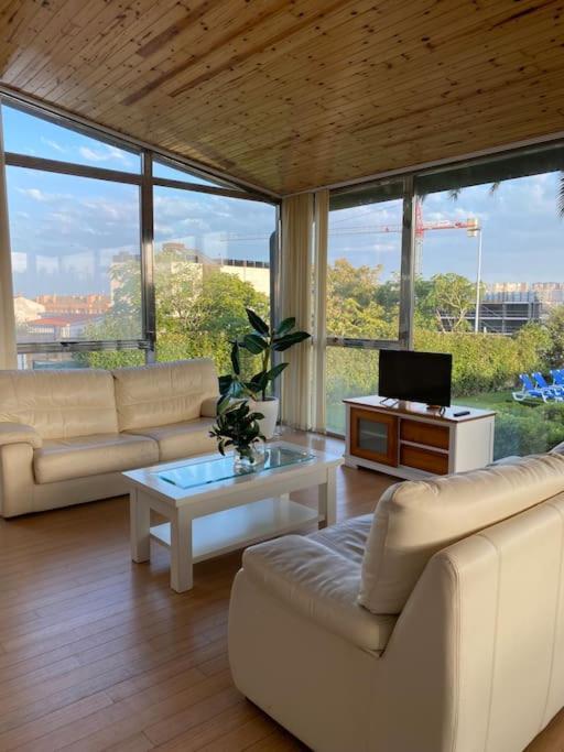Con Piscina Privada
